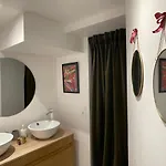 Joli Avec Cour Privee Proche Gare & Centre דירה