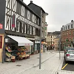 Joli Avec Cour Privee Proche Gare & Centre רואן