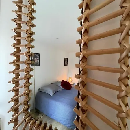 Joli Avec Cour Privée Proche Gare&centre