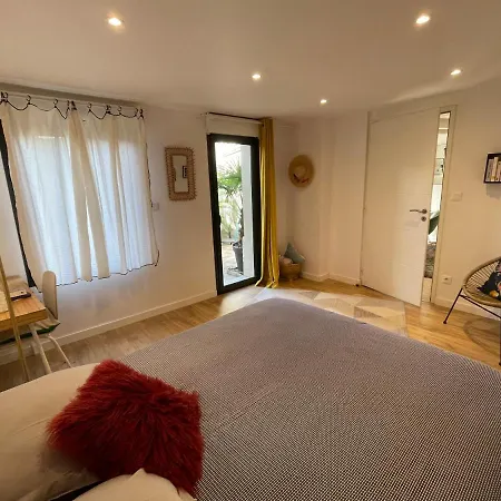 Appartement Joli Avec Cour Privée Proche Gare&centre Rouen